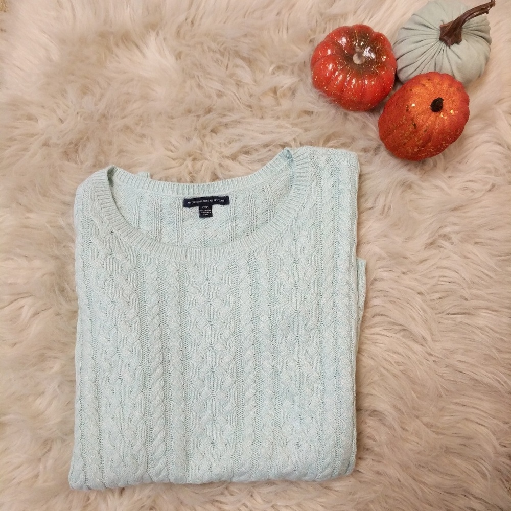 American Eagle Sweater Medium